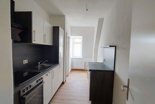Modernisierte Küche einer Wohnung in Dresden